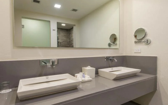 Izla Hotel