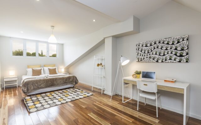 Modern House Close to Sydney Uni and Hospital