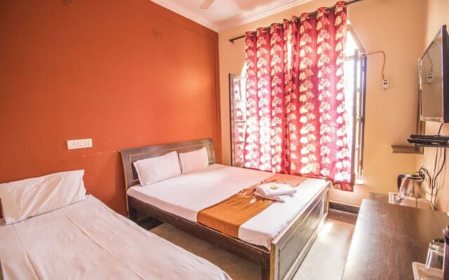 Hotel Bajaj Inn