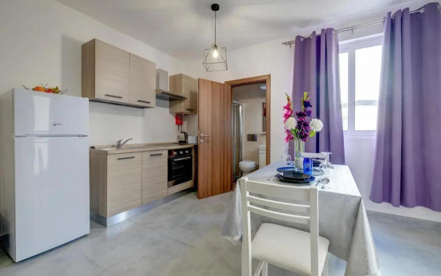 Cosy 1BR Studio Central Location