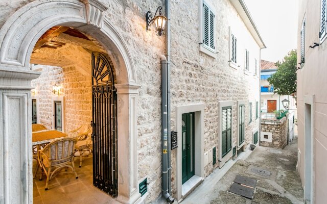 Villa Stari Grad