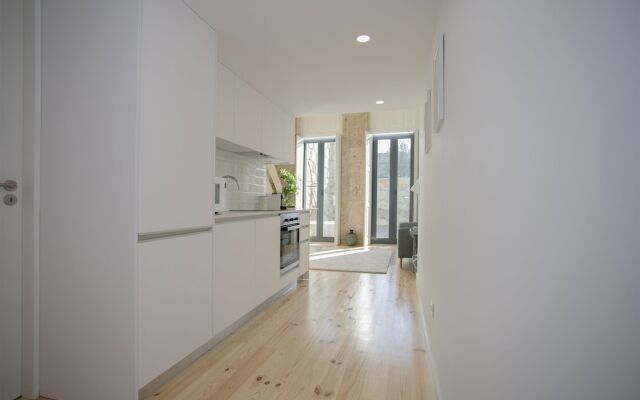 Liiiving In Porto Terrace & Sunny Apartment