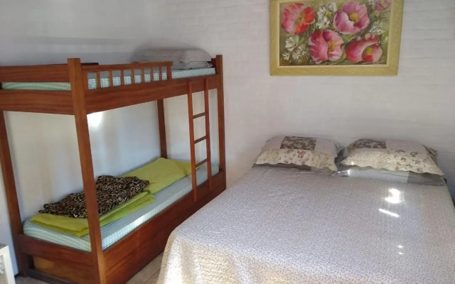 Hostel Dina & Suítes