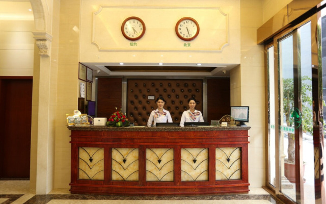 GreenTree Inn Jieyang North Linjiang Road Express Hotel
