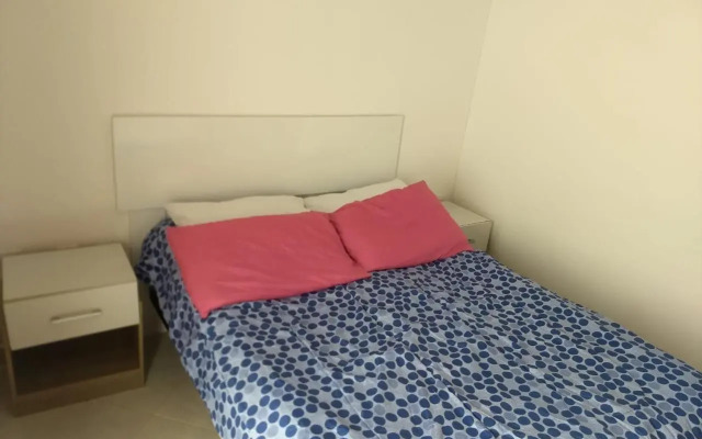 Bonita Casa en Condominio con Alberca y Acceso al Lago