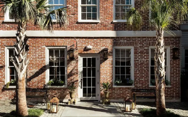 The Pinch Hotel