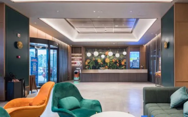 Orange Hotel (Yiwu International Trade City Shop)