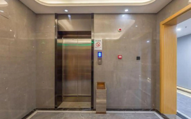 Baiyue Hotel (Pinghu Xinhua Middle Road)