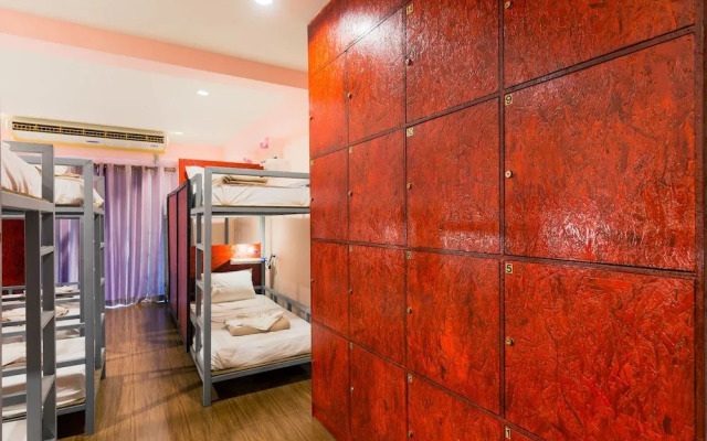 Popeyes Hostel Coffeeshop and Beer Bar