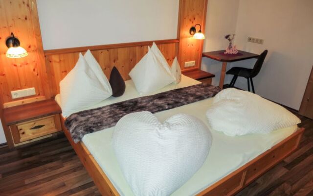 Sesselebenerhof 36723