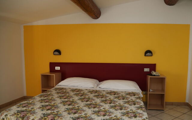 Hotel Mantegna Stazione , Mantegna Hotels