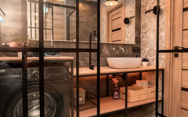 Penthouse apartment on Kirova Street 18
