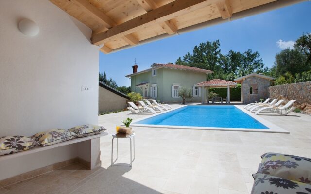 Peaceful Villa in Lovran With Swimming Pool