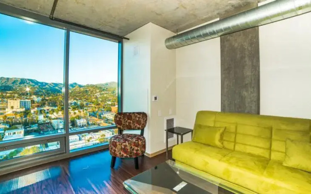 Hollywood Scorsese Apartment