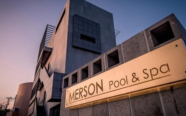 Pohang Mersong Pool And Spa