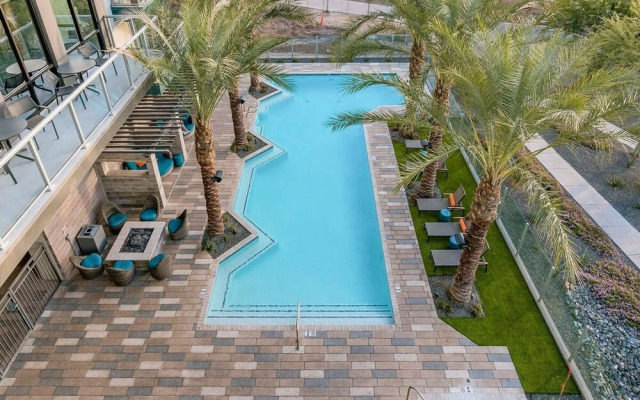 Modern Town Lake Penthouse by Cozysuites