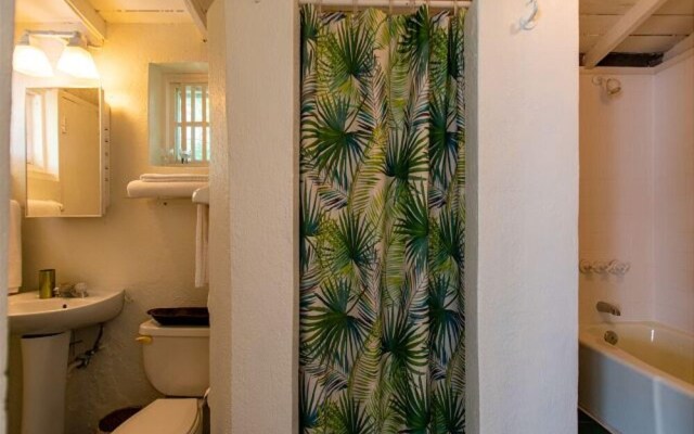 Folly Guest House by Eleuthera Vacation Rentals