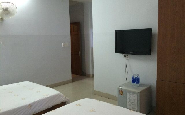 Gold Star Hotel
