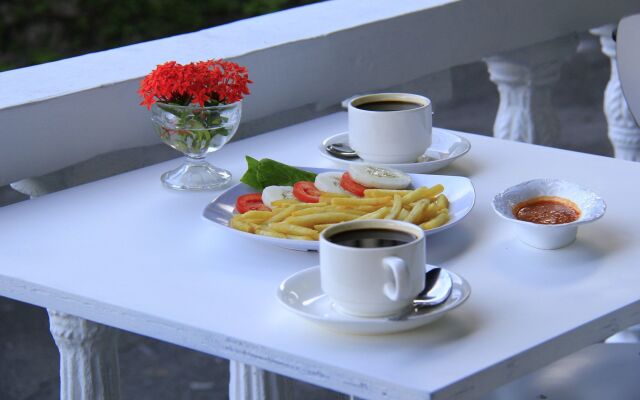 OYO 2487 Sampurna Jaya Hotel