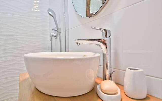 Superior 4 Villa Antea With Pool Jacuzzi, Zadar