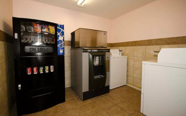 Rodeway Inn & Suites