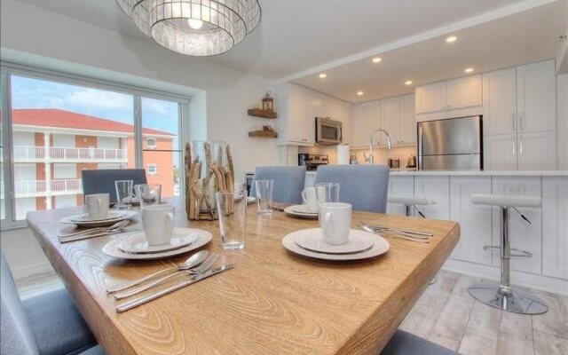 Shore 502 by RedAwning