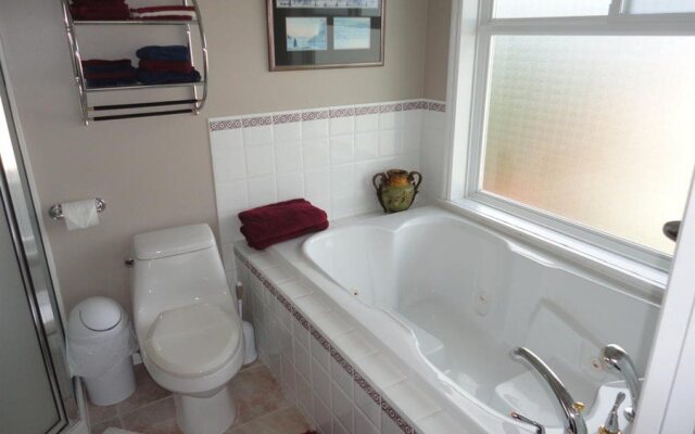 About the Sea B&B