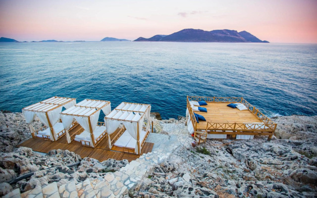 Lycia Hotel