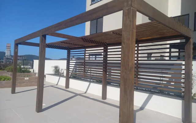 Skyline Comfort Club - Azul Celeste