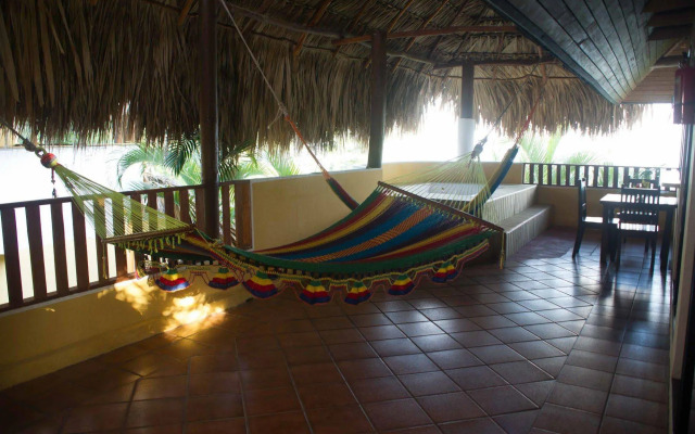 Banana Palms Hotel