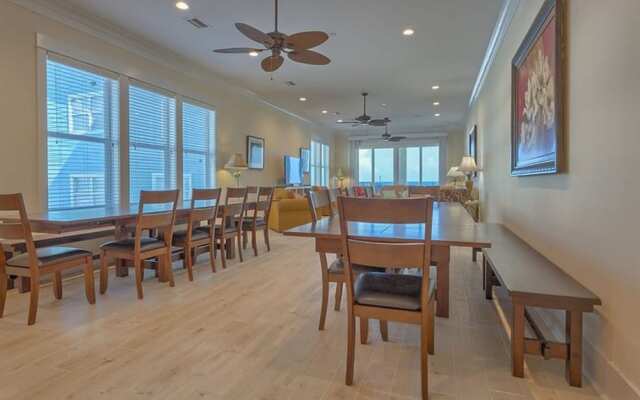 Pearl West by Meyer Vacation Rentals