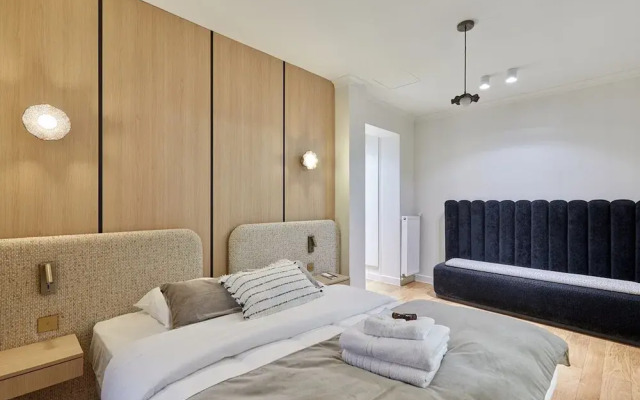 Terrace Apartment Trocadero Eiffel Tower by Studio Prestige