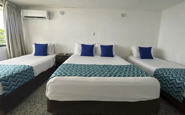 Hotel On Vacation Blue Reef