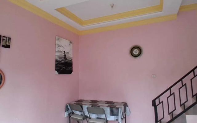 Cozzy Villa Keumala – Hotel Rooms – Megamendung