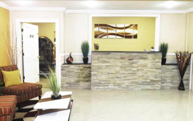 Winnie Inn & Suites