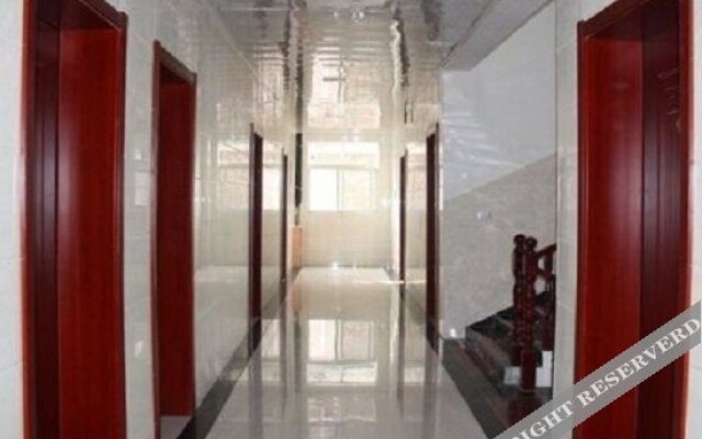 Yuntaishan Xinyuan Hotel