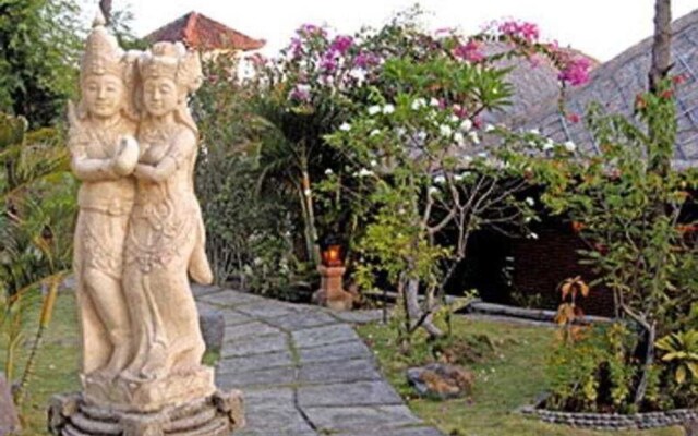 Dancing Dragon Cottages