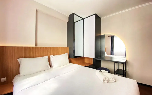 Nice 2Br At Gateway Pasteur Apartment