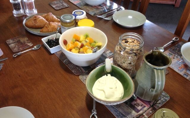 Rolling Hills Country Stay B&B