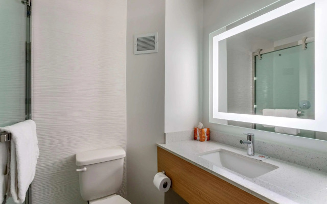 Comfort Inn & Suites Nashville Downtown – Stadium