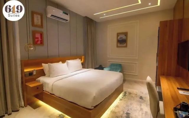 649 Suites