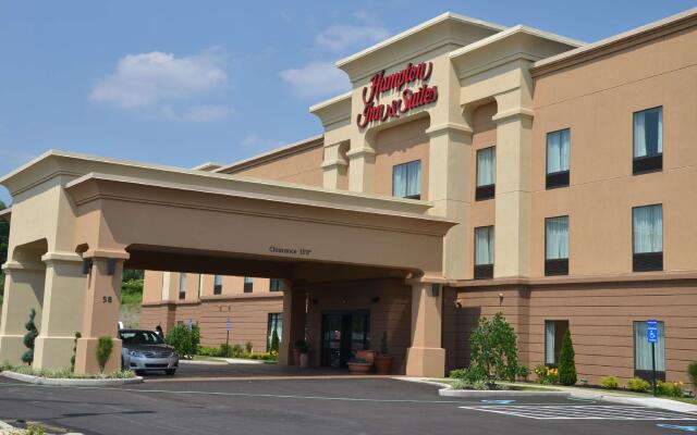 Hampton Inn & Suites Sharon, PA