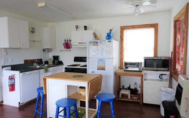 Nutter Tree at Ocracoke - 2 Br Home