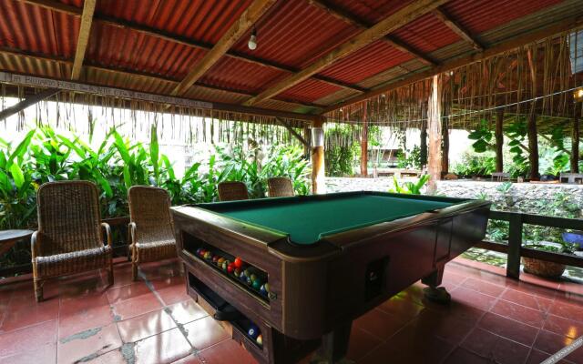 Bagus Bay Guest House By Zuzu