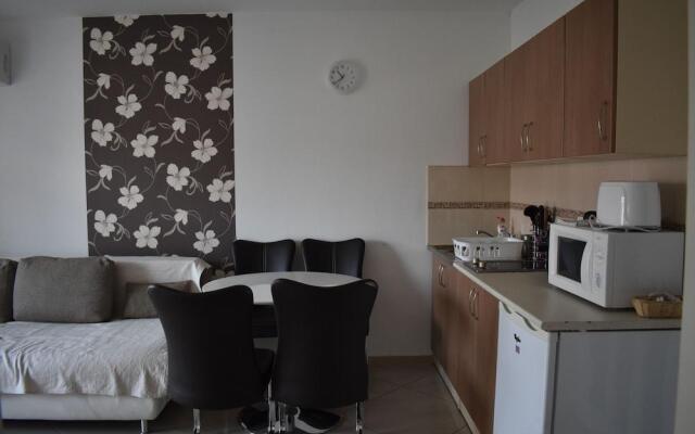 Gréta Wellness Apartmanok -Köztársaság u