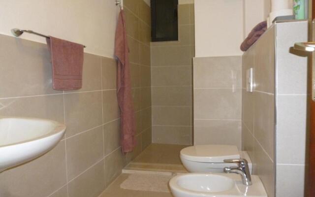 Rondine Studio Apartment