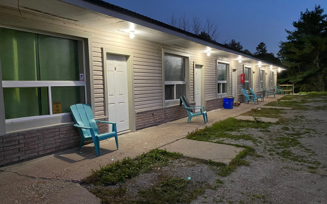Muskoka Nights Motel