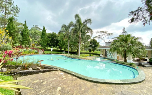Pesona Alam Resort & Spa