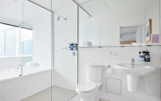 Saint Kilda Beach Hotel (formerly Rydges St Kilda)