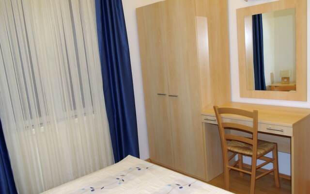 Apartment With Wifi, at 4 km. From City of Trogir